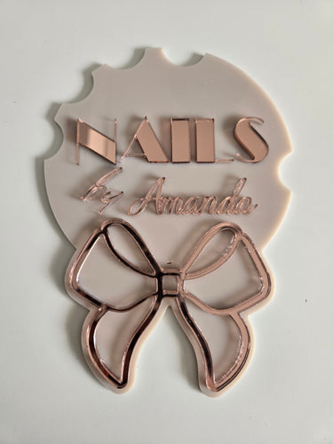 Nailfie prop (bow)